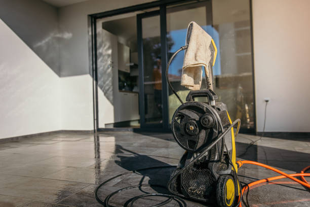Best Soft Washing  in Englewood, FL